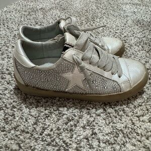 ShuShop Metallic Silver Star Sneakers